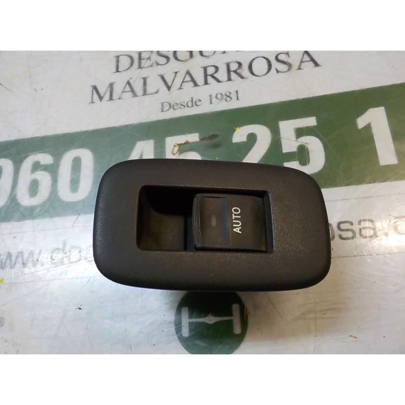 Recambio de mando elevalunas trasero izquierdo para toyota auris 1.4 turbodiesel cat referencia OEM IAM 8481002130  