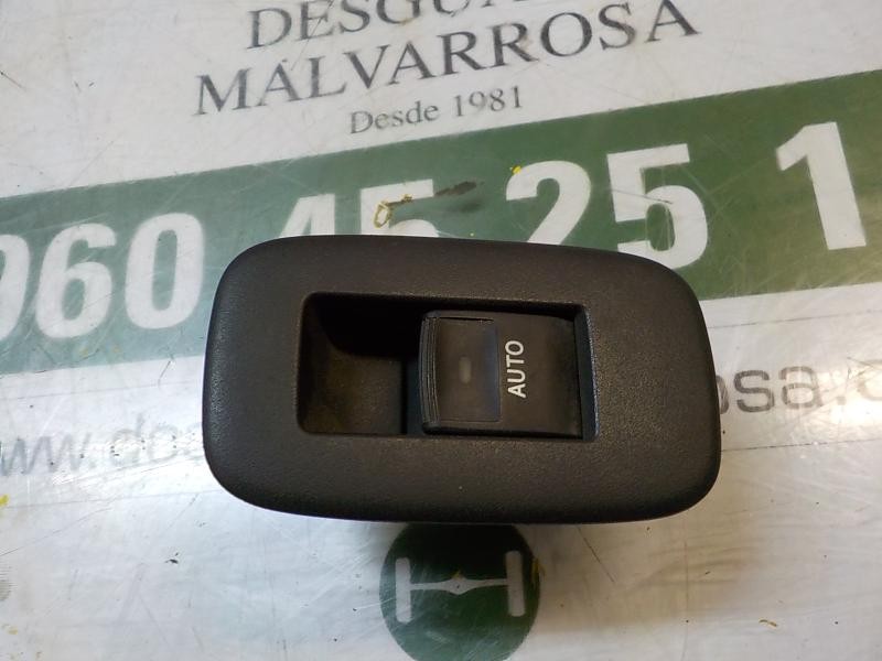 Recambio de mando elevalunas trasero izquierdo para toyota auris 1.4 turbodiesel cat referencia OEM IAM 8481002130  