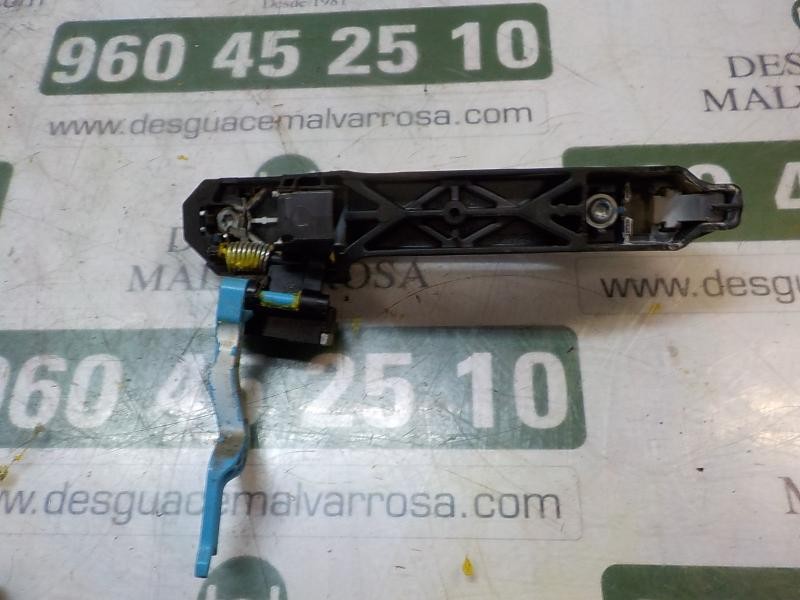 Recambio de maneta exterior trasera derecha para toyota auris 1.4 turbodiesel cat referencia OEM IAM 692110D901  