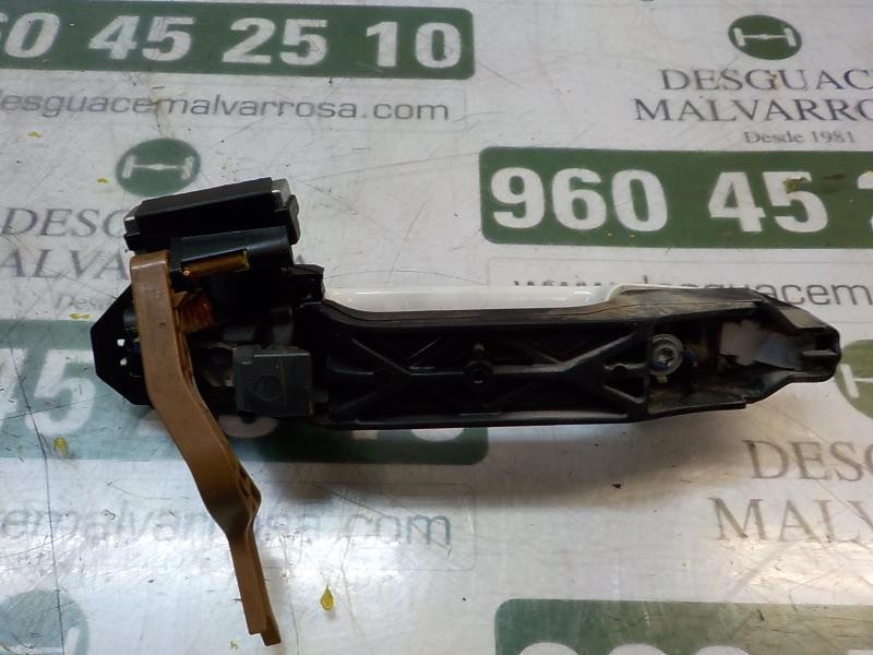 Recambio de maneta exterior trasera izquierda para toyota auris 1.4 turbodiesel cat referencia OEM IAM 692110D901  