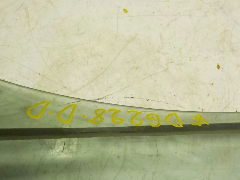 Recambio de cristal puerta delantero derecho para renault megane iii berlina 5 p 1.2 16v referencia OEM IAM   