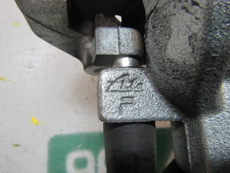 Recambio de pinza freno delantera derecha para dacia sandero essential referencia OEM IAM 410010121R  