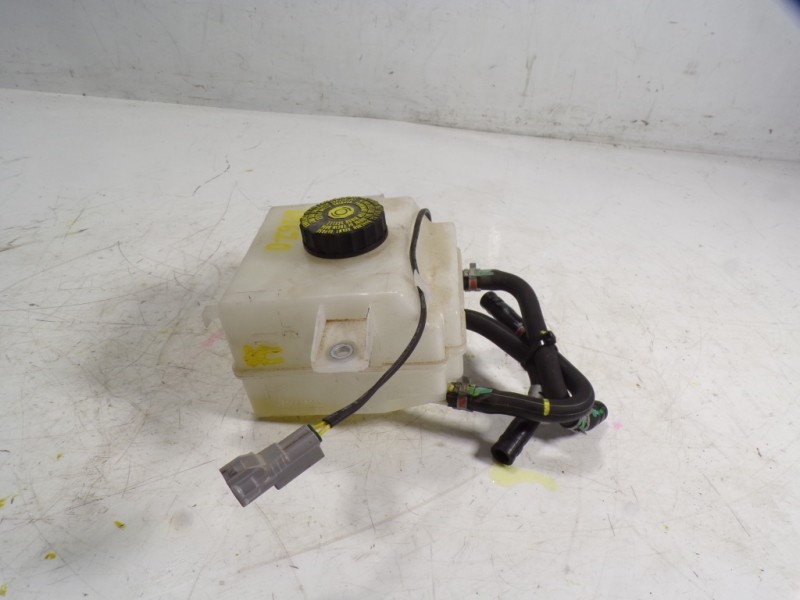 Recambio de deposito servo para toyota auris 1.8 16v cat (híbrido) referencia OEM IAM 4722012300  