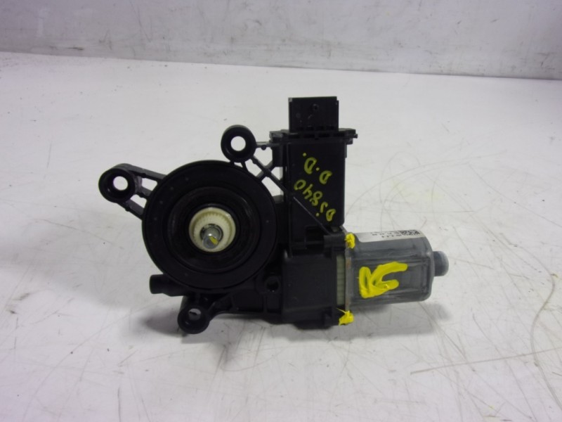 Recambio de motor elevalunas delantero derecho para alfa romeo stelvio (630) executive 4wd referencia OEM IAM 6000626617 M200226