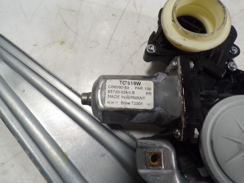 Recambio de elevalunas trasero derecho para toyota auris 1.8 16v cat (híbrido) referencia OEM IAM 6983002430 857200240B 