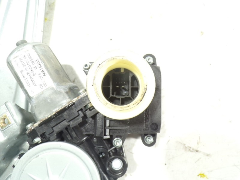 Recambio de elevalunas trasero derecho para toyota auris 1.8 16v cat (híbrido) referencia OEM IAM 6983002430 857200240B 