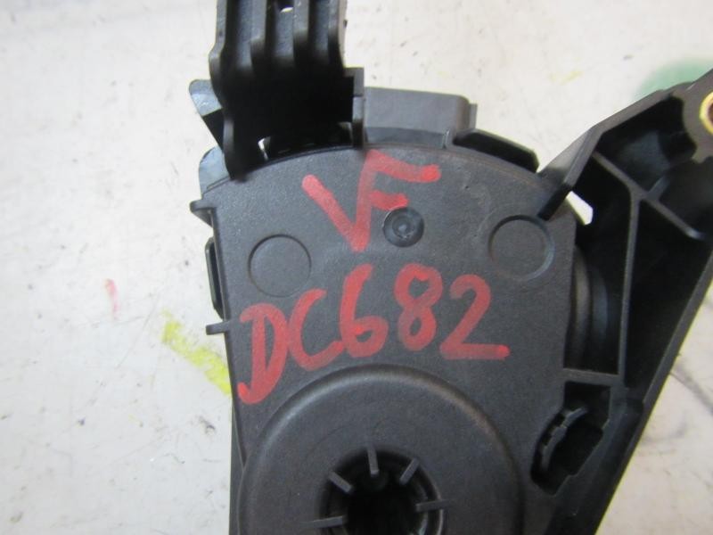 Recambio de potenciometro pedal para dacia sandero essential referencia OEM IAM 180022703R 180022703R 