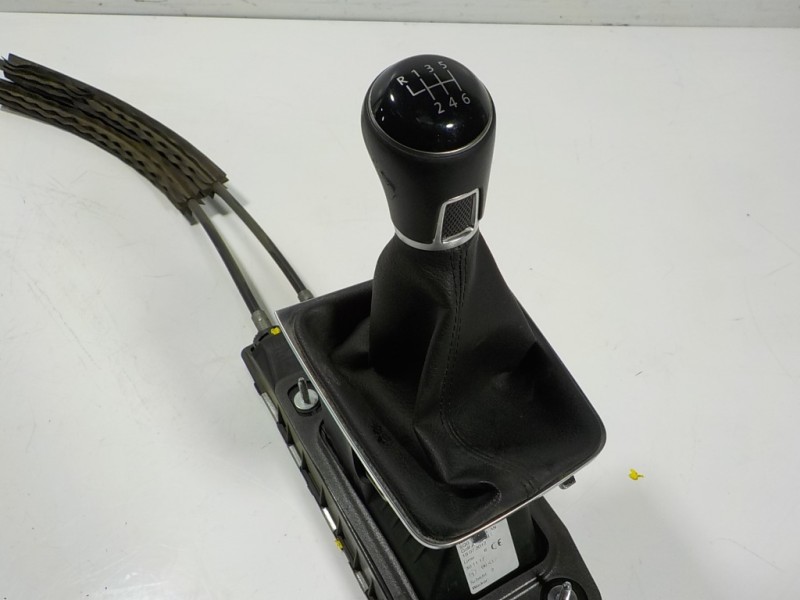 Recambio de palanca cambio para volkswagen golf vii lim. (bq1) 1.0 tsi referencia OEM IAM 5Q0711049AN 5Q0711049AN 