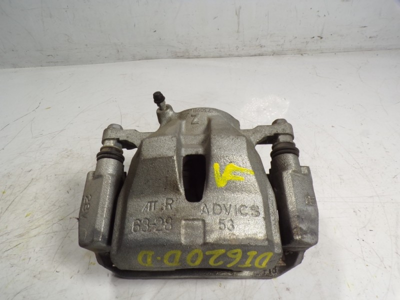Recambio de pinza freno delantera derecha para toyota auris 1.8 16v cat (híbrido) referencia OEM IAM 4773042091  