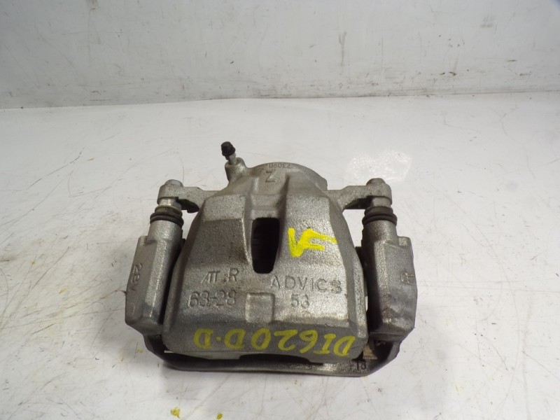 Recambio de pinza freno delantera derecha para toyota auris 1.8 16v cat (híbrido) referencia OEM IAM 4773042091  