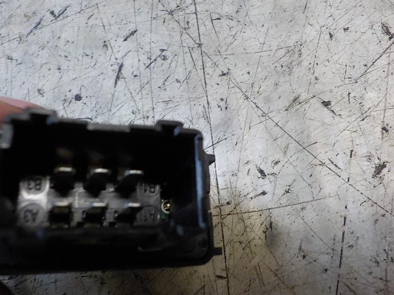 Recambio de mando elevalunas trasero izquierdo para citroën c-elysée shine referencia OEM IAM 96766662ZD  