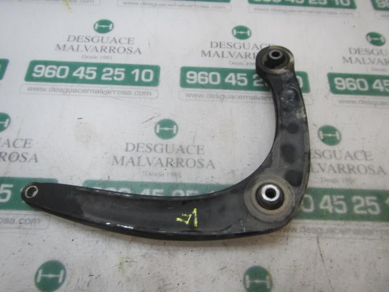 Recambio de brazo suspension inferior delantero izquierdo para peugeot 308 1.6 16v referencia OEM IAM   