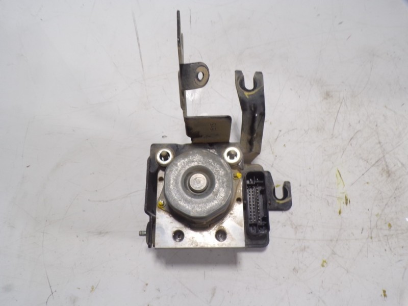 Recambio de abs para dacia sandero 1.2 16v cat referencia OEM IAM 476606853R 476605492R 