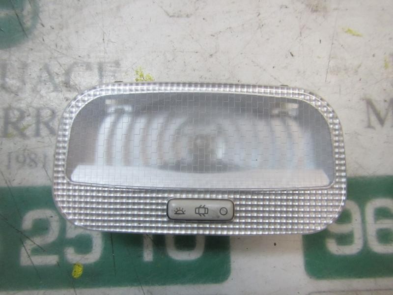 Recambio de piloto interior para peugeot 308 1.6 16v referencia OEM IAM   