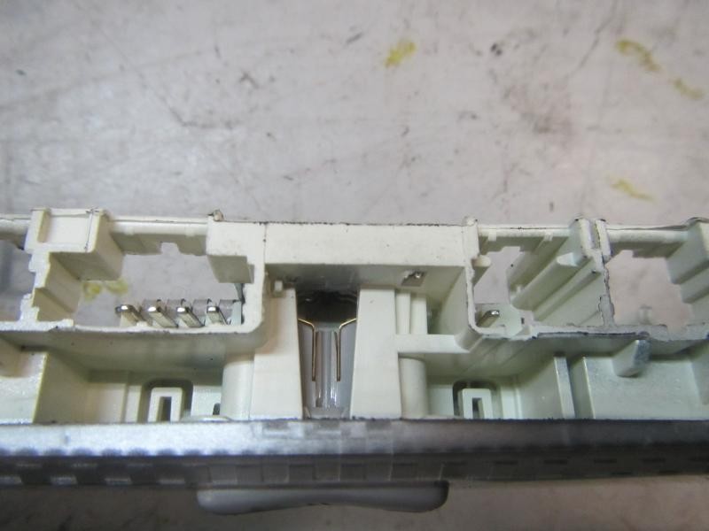 Recambio de piloto interior para peugeot 308 1.6 16v referencia OEM IAM   