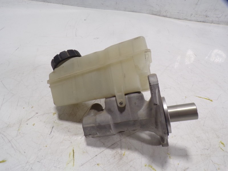 Recambio de bomba freno para dacia sandero 1.2 16v cat referencia OEM IAM 460111938R  