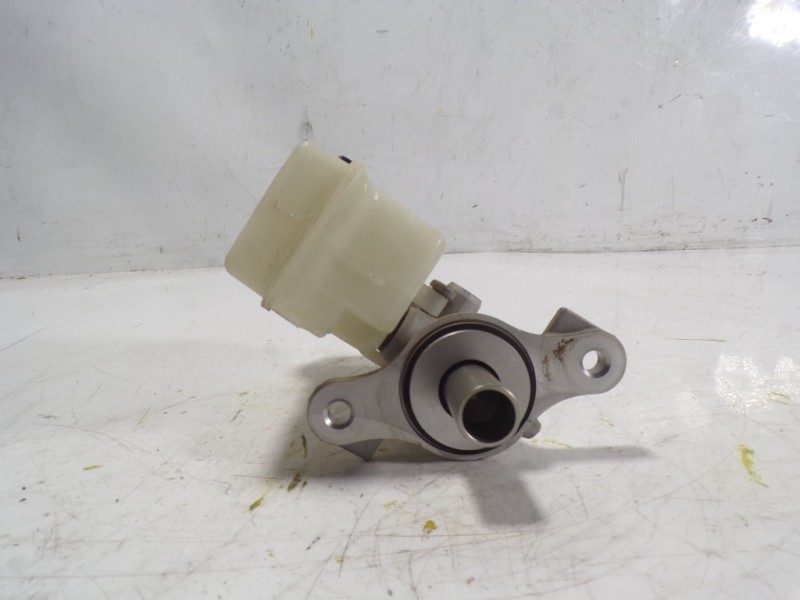 Recambio de bomba freno para dacia sandero 1.2 16v cat referencia OEM IAM 460111938R  