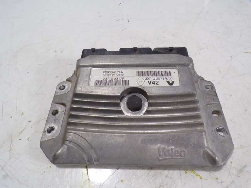 Recambio de centralita motor uce para dacia sandero 1.2 16v cat referencia OEM IAM 237103317R 237103317R 