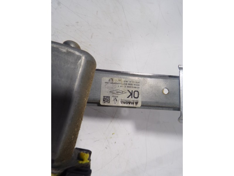 Recambio de elevalunas delantero izquierdo para dacia sandero 1.2 16v cat referencia OEM IAM 807213282R 807213282R 