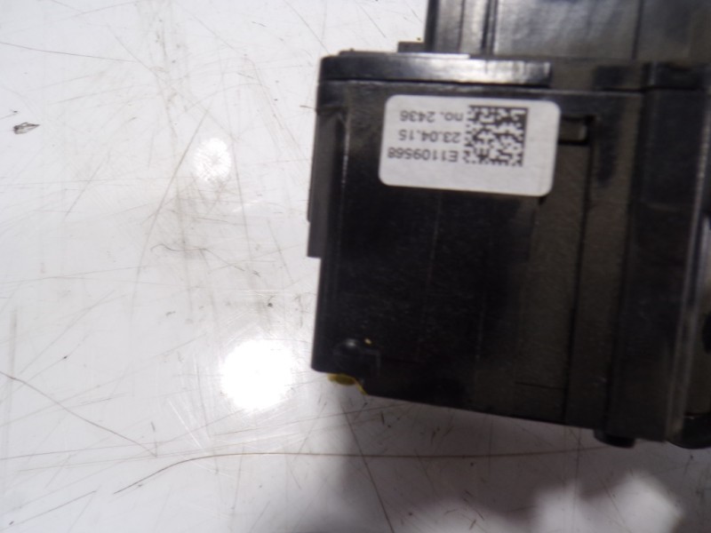 Recambio de mando limpia para dacia sandero 1.2 16v cat referencia OEM IAM  E1109568 