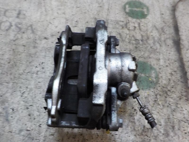 Recambio de pinza freno delantera derecha para citroën c-elysée shine referencia OEM IAM 4400R7  