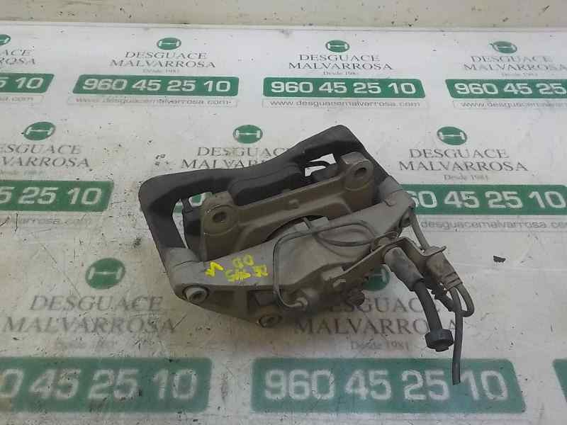 Recambio de pinza freno delantera derecha para audi a6 berlina (4f2) 2.0 tdi referencia OEM IAM 4F0615124  