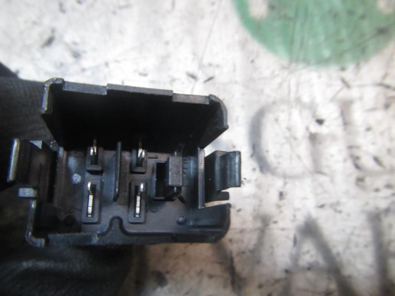 Recambio de warning para volkswagen scirocco (137) 2.0 tdi (103kw) bluemotion referencia OEM IAM 1Q0953509  