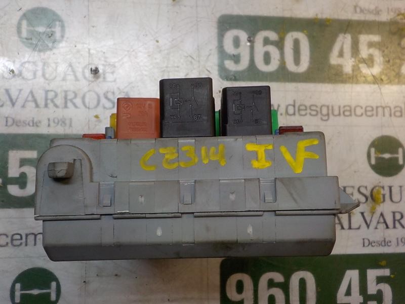 Recambio de caja reles / fusibles para fiat linea (110) 1.4 cat referencia OEM IAM 51828716 51806891 