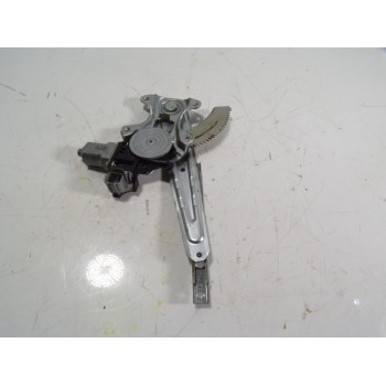 ELEVALUNAS TRASERO IZQUIERDO 827211U600 82730CV01B 