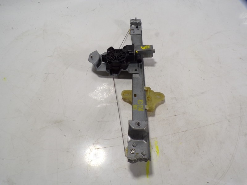 Recambio de elevalunas delantero derecho para renault clio iv 1.2 16v referencia OEM IAM 807205569R 128001471B 