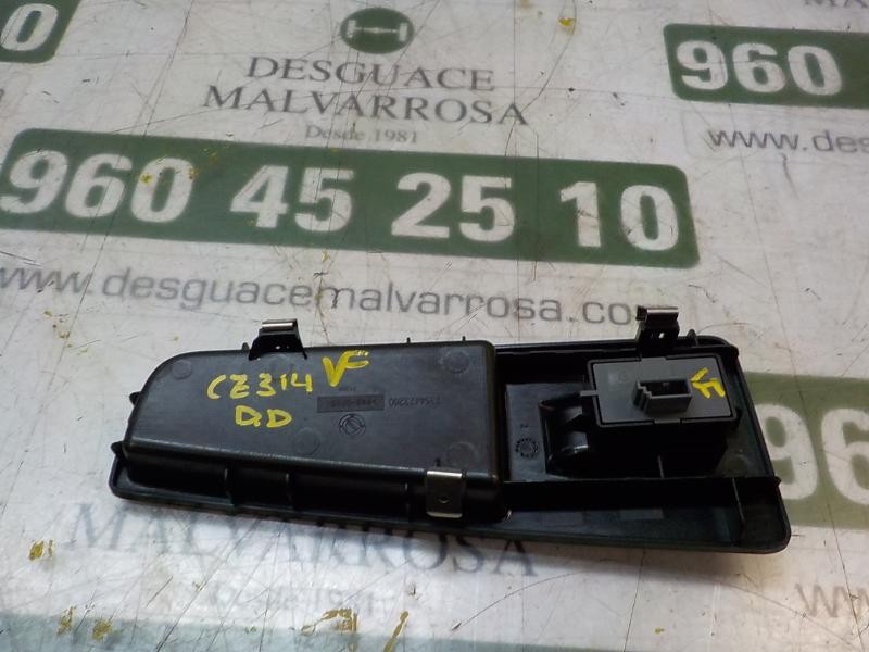 Recambio de mando elevalunas delantero derecho para fiat linea (110) 1.4 cat referencia OEM IAM 735442326  