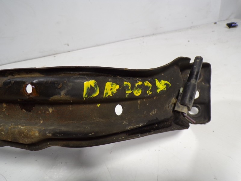 Recambio de travesaño inferior para ford fiesta berlina (dx) 1.3 cat referencia OEM IAM   