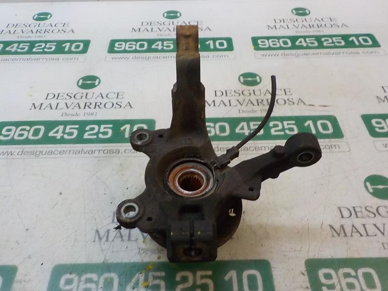 Recambio de mangueta delantera derecha para renault clio iii 1.5 dci diesel cat referencia OEM IAM   