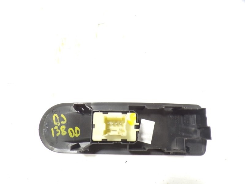 Recambio de mando elevalunas delantero derecho para renault clio iv 1.2 16v referencia OEM IAM 254218614R  