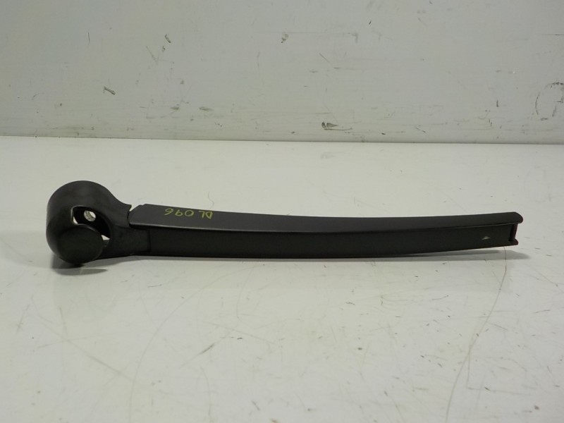 Recambio de brazo limpia trasero para volkswagen tiguan (5n2) 2.0 tdi referencia OEM IAM 1T0955707C 1T0955707A 