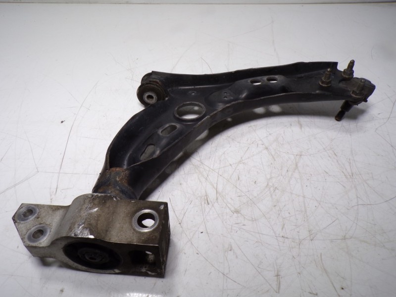 Recambio de brazo suspension inferior delantero izquierdo para volkswagen tiguan (5n2) 2.0 tdi referencia OEM IAM 5N0407151  
