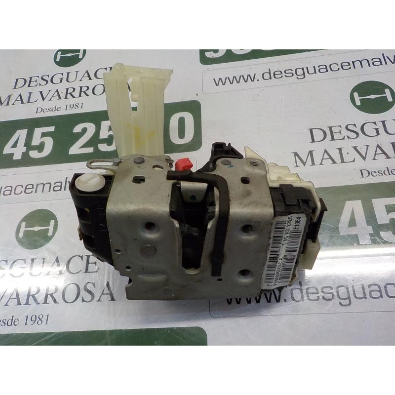 Recambio de cerradura puerta trasera derecha para jeep compass (2008-2011) 2.2 crdi referencia OEM IAM 4589650AC  