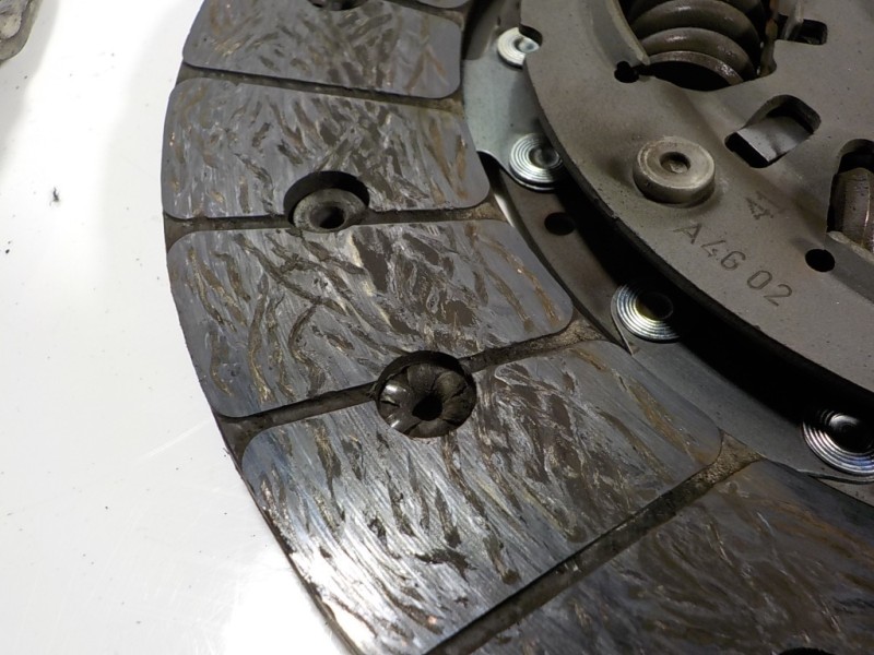 Recambio de kit embrague para audi a4 ber. (b8) 2.0 16v tdi referencia OEM IAM 0B1141015D 124043710 