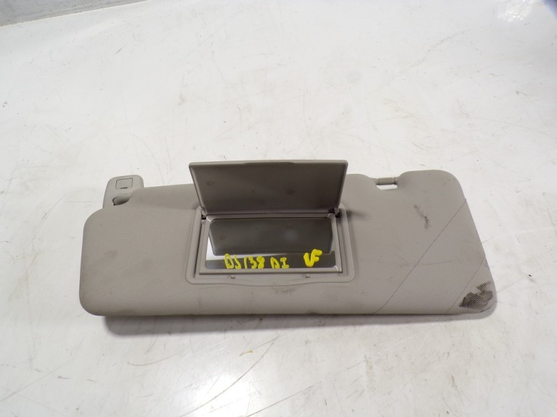 Recambio de parasol izquierdo para renault clio iv 1.2 16v referencia OEM IAM 964010028R  