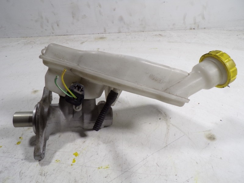 Recambio de bomba freno para peugeot 208 1.6 blue-hdi fap referencia OEM IAM 4601R9  