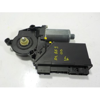MOTOR ELEVALUNAS DELANTERO DERECHO 95562470202 7L0959702A 