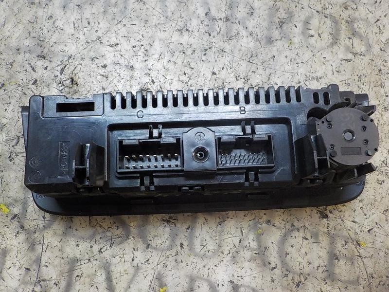 Recambio de mando climatizador para seat ibiza (6j5) 1.6 tdi referencia OEM IAM 6J0820043ANEE 6J0820043A 