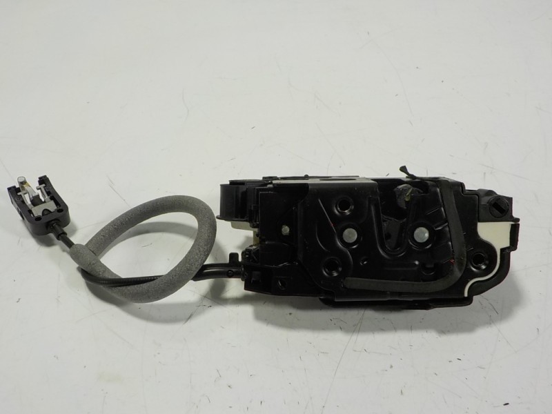 Recambio de cerradura puerta delantera derecha para volkswagen tiguan (5n2) 2.0 tdi referencia OEM IAM 5N1837016E 16A5N1837016E 