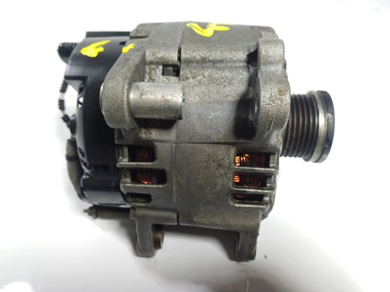 Recambio de alternador para volkswagen golf vi (5k1) 1.4 16v tsi referencia OEM IAM  03C903025D 