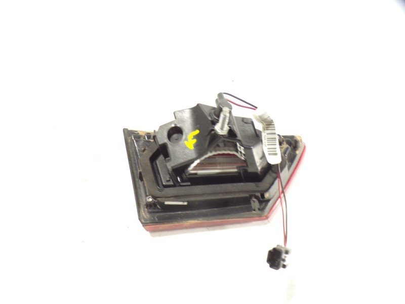 Recambio de piloto trasero derecho interior para renault clio iv 1.2 16v referencia OEM IAM 265505796R  