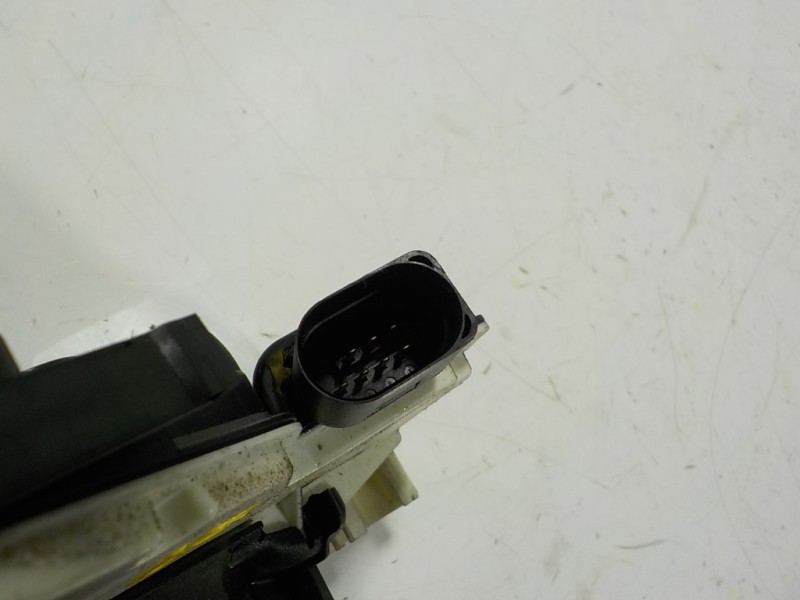 Recambio de cerradura puerta delantera izquierda para volkswagen tiguan (5n2) 2.0 tdi referencia OEM IAM 5N1837015E 15A5N1837015