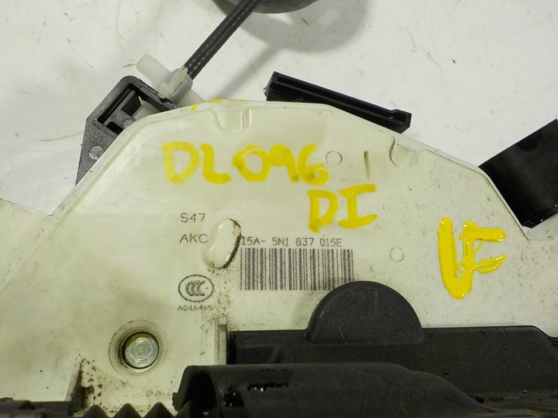 Recambio de cerradura puerta delantera izquierda para volkswagen tiguan (5n2) 2.0 tdi referencia OEM IAM 5N1837015E 15A5N1837015