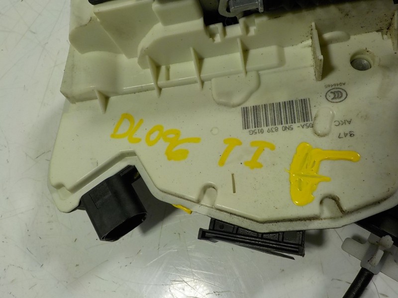 Recambio de cerradura puerta trasera izquierda para volkswagen tiguan (5n2) 2.0 tdi referencia OEM IAM 5N0839015G 05A5N0839015G 