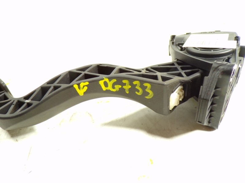 Recambio de potenciometro pedal para peugeot 208 1.6 blue-hdi fap referencia OEM IAM 1601CW 9671433780 6PV00994941