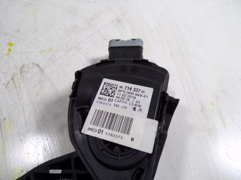 Recambio de potenciometro pedal para peugeot 208 1.6 blue-hdi fap referencia OEM IAM 1601CW 9671433780 6PV00994941